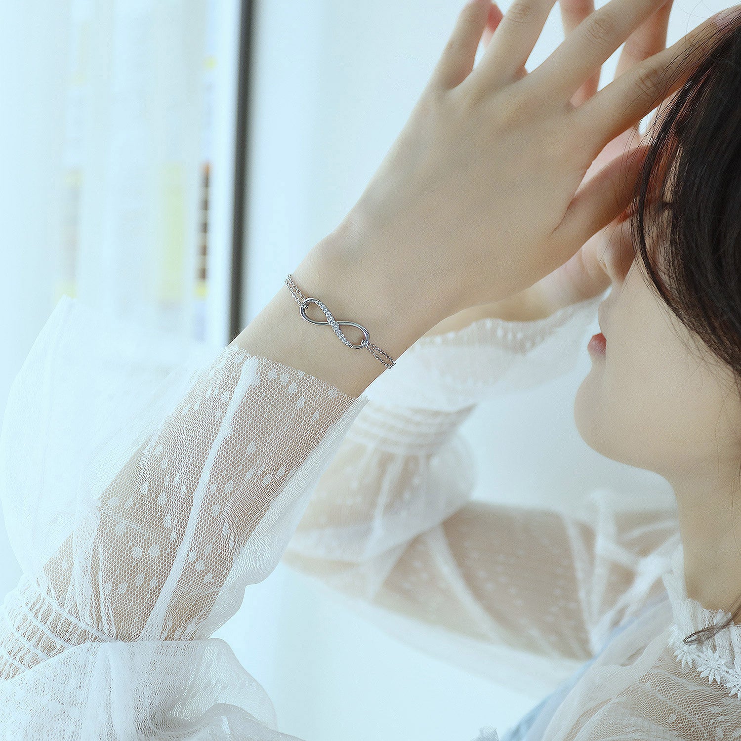 Wholesale Stainless Steel  Simple 8-character Diamond Double-layer Bracelet