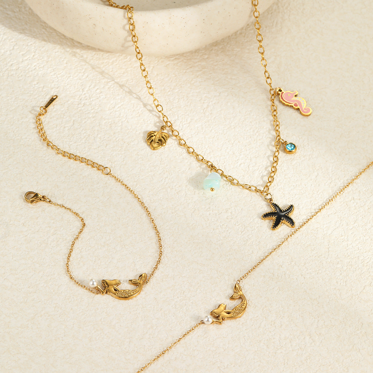 Wholesale mermaid stainless steel necklace plated 18K gold non-fading design clavicle bracelet