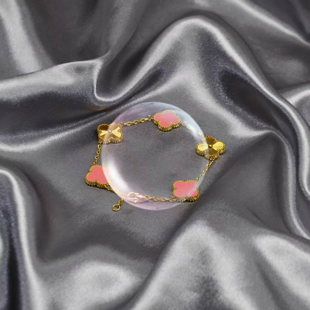 Wholesale Chic Four-Leaf Clover Stainless Steel Bracelet Real Gold Plated Everyday Jewelry Accessory Gift