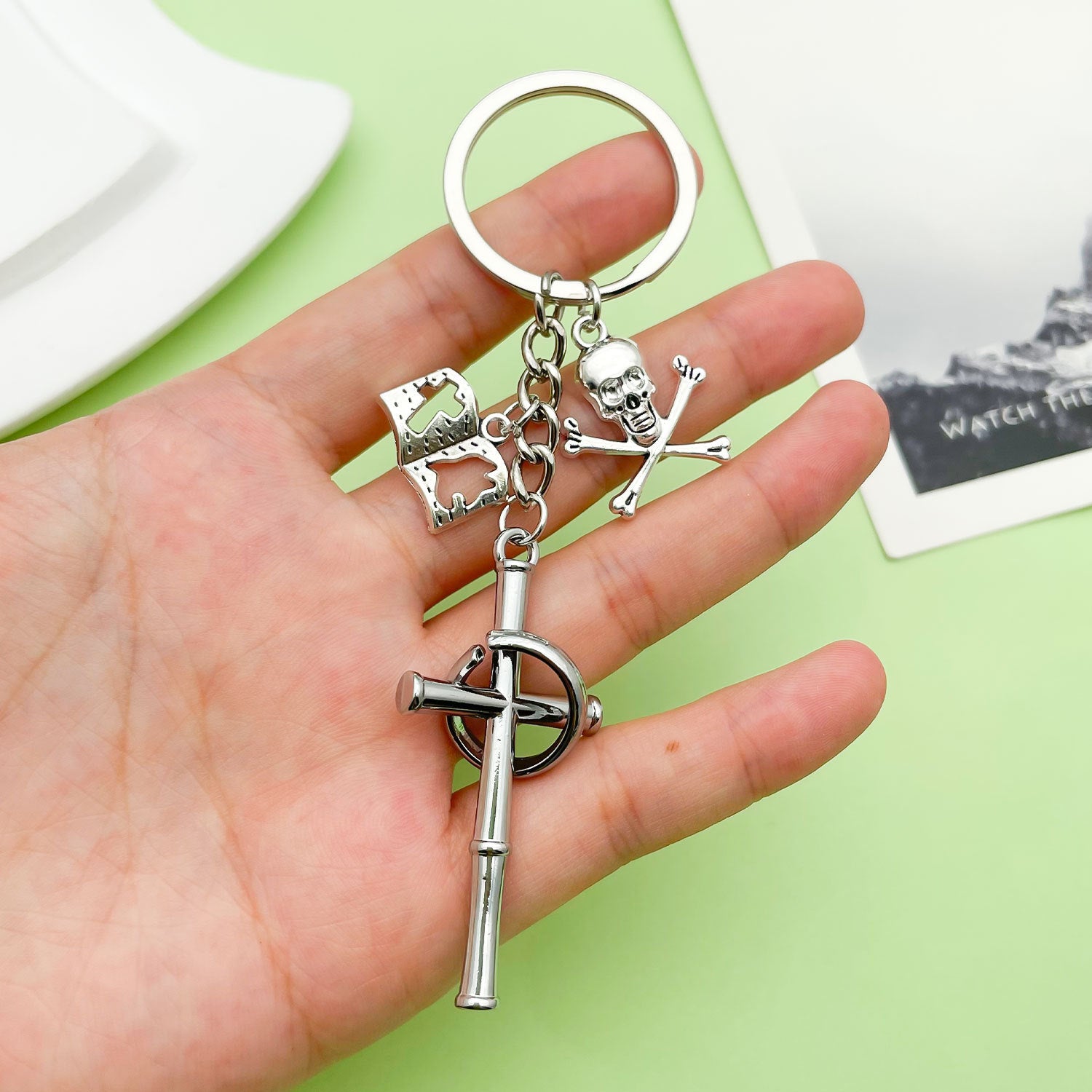 Wholesale Cross keychain metal keychain