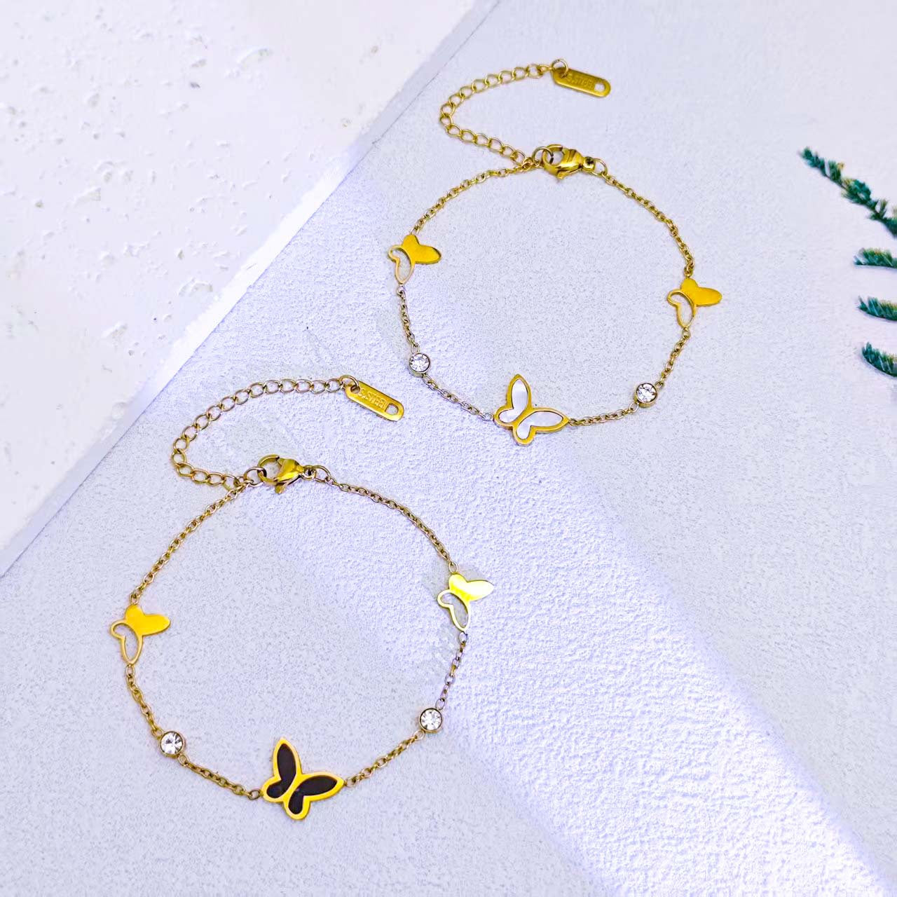 Wholesale Butterfly Shell Bracelet - Simple Titanium Steel Fashion Accessory for Everyday Wear