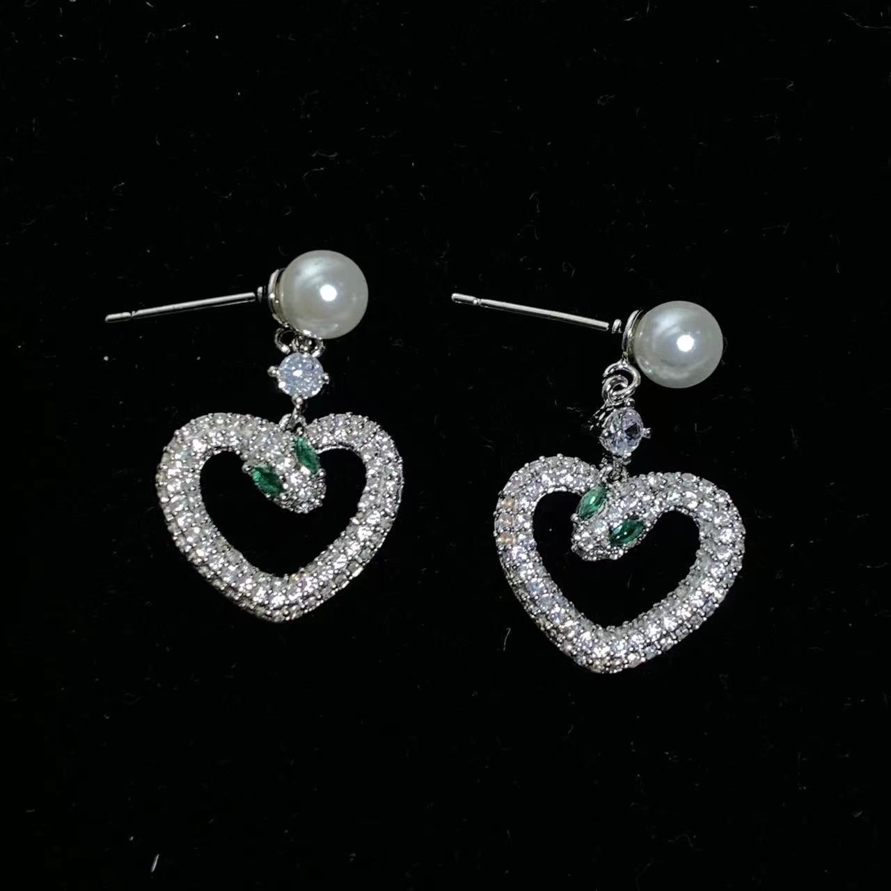 Wholesale Pearl Diamond Love Snake Necklaces Earrings