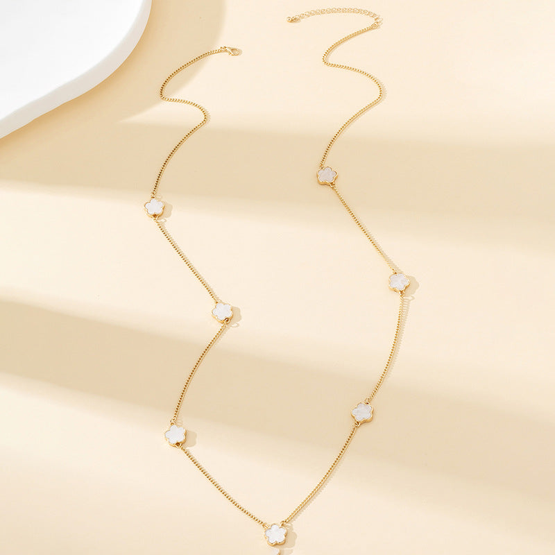 Wholesale Lucky Five-Leaf Clover Alloy Necklace Long Chain Fashion Accessory for Women Gift Boutique Resale