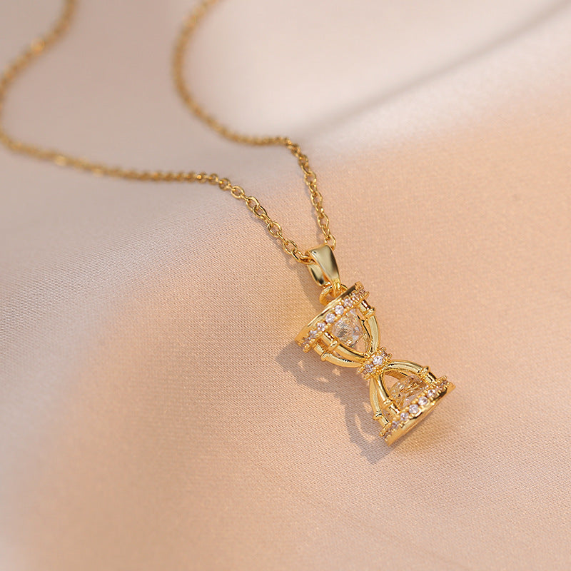 Wholesale Gold Plated Zircon Hourglass Pendant Necklace Fashion Accessory Gift