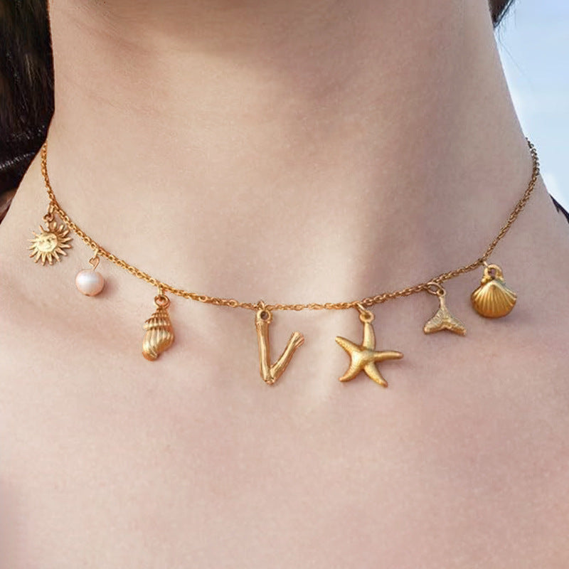 Wholesale Bohemian Shell Starfish Gold Electroplated Copper Alphabet Pendant Necklace for Women Fashion Accessory
