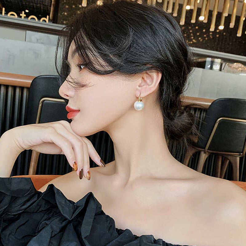 Wholesale pure white pearl earrings