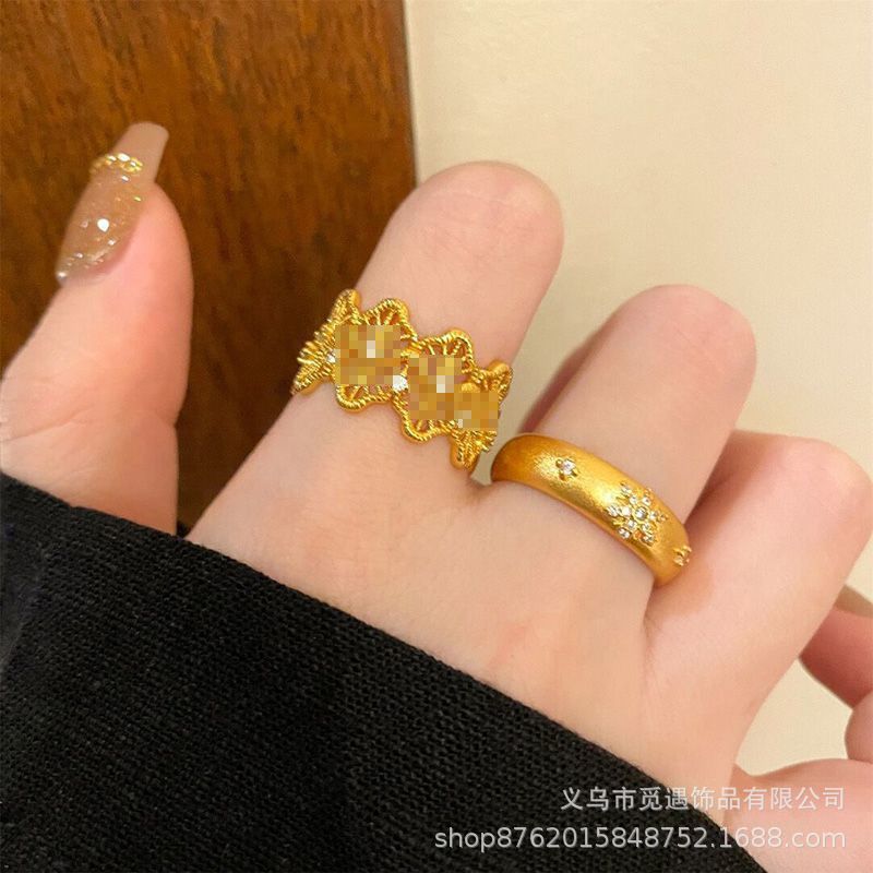 Wholesale Vintage Gold Brushed Lace Ring Adjustable Alloy Retro Style Fashion Accessory for Resale
