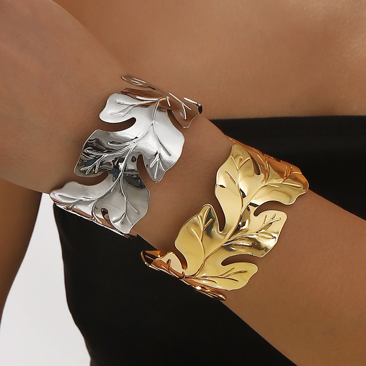 Wholesale Personality Leaf Opening Metal Bracelet  Niche Design Sense Bracelet