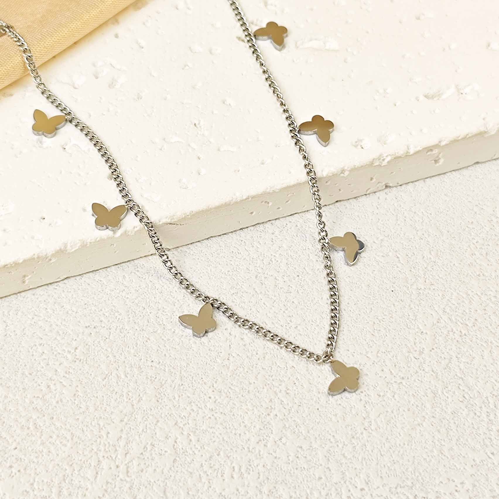 Wholesale Titanium Steel Butterfly Clavicle Necklace French Retro Style Fashion Accessory