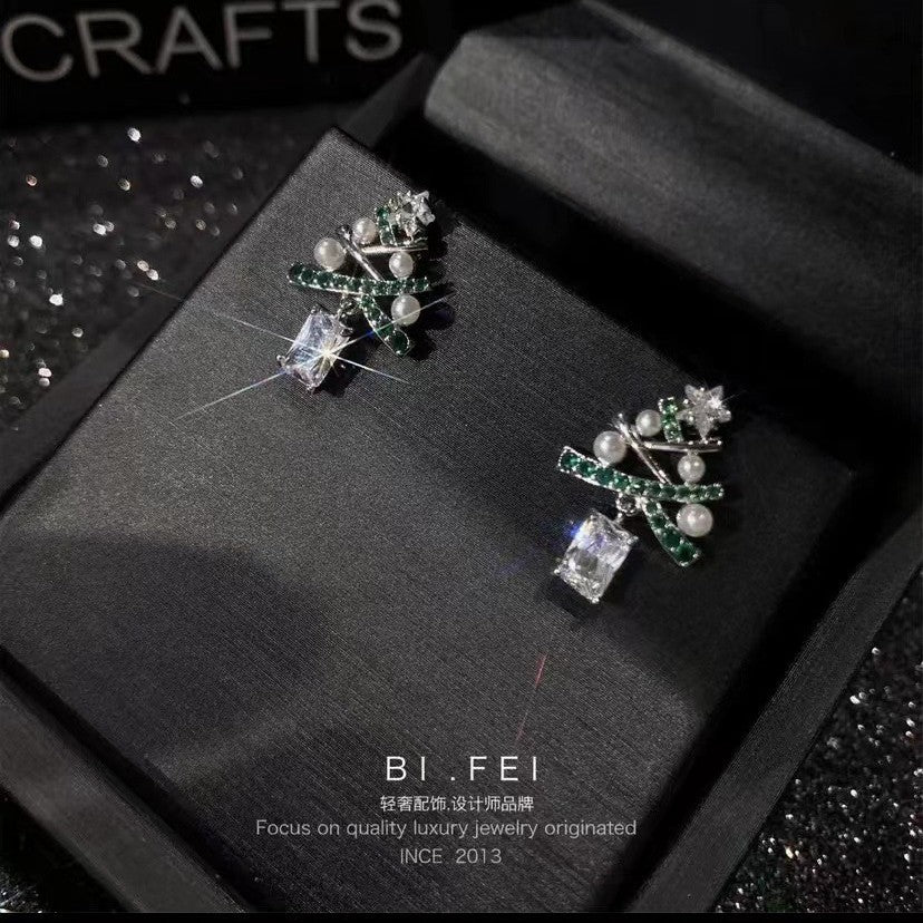 Wholesale Christmas Small Diamond Pearl Five-Pointed Star Christmas Tree Earrings