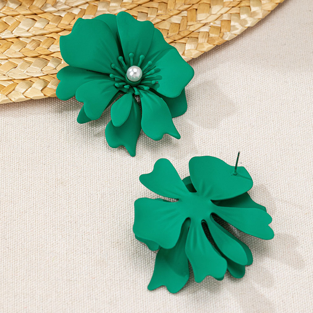 Wholesale Personality Simple Elegant Flower with Pearl Large Flower Earrings