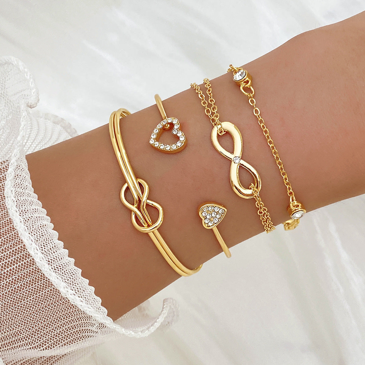 Wholesale  alloy love knot bracelet suit creative peach heart love geometric bracelet