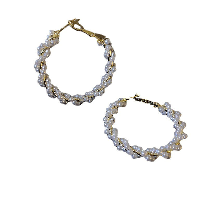 Wholesale Light Luxury Circle Pearl Earrings