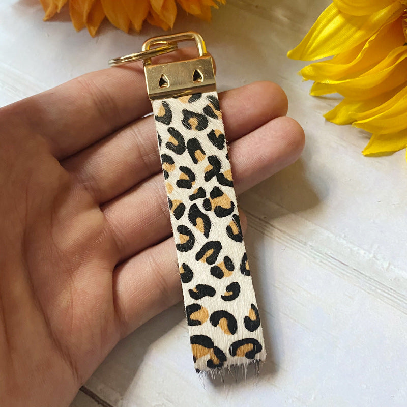 Wholesale Vintage Leather Leopard Cow Pattern Keychain Fashion Gift Accessory