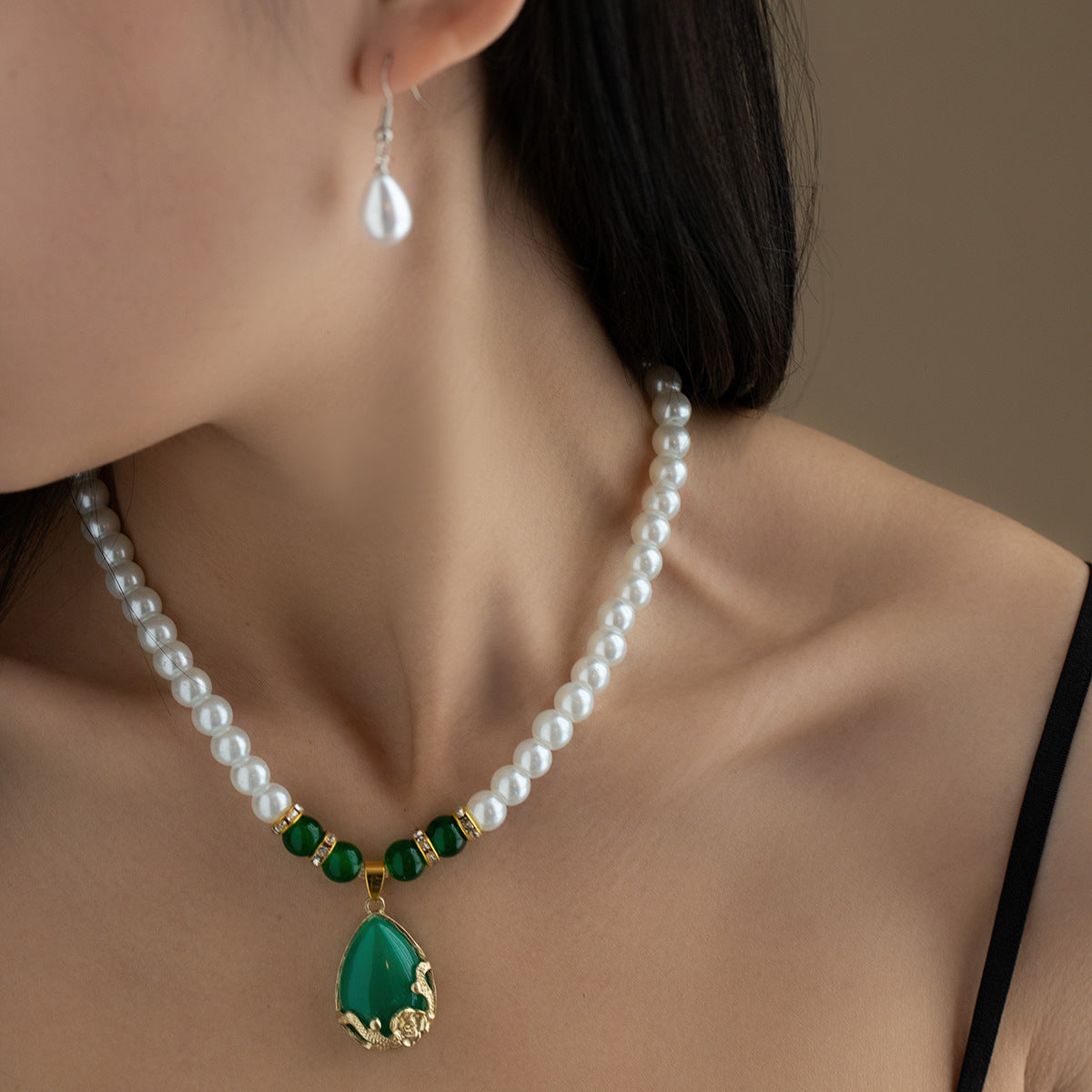 Wholesale three-piece suit anti-pearl earring collar necklace chain jewelry suit