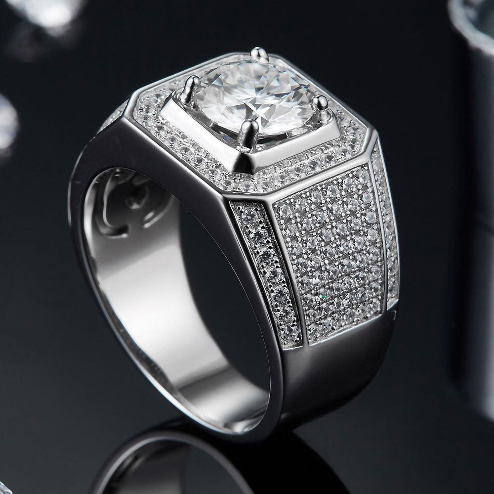 Wholesale 925 sterling silver micro inlaid 2 Karat moissanite men's ring