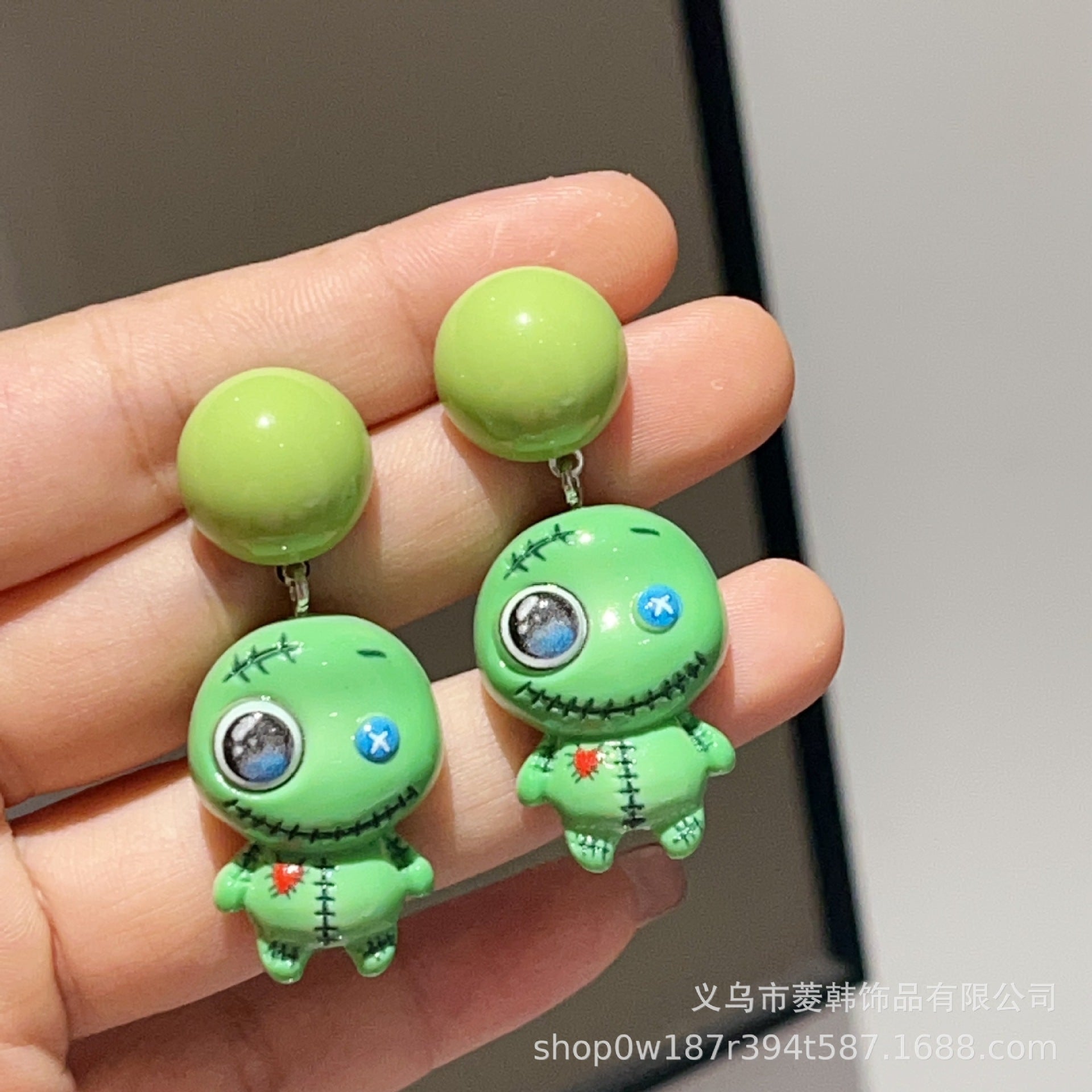 Wholesale Cute cartoon  green earrings