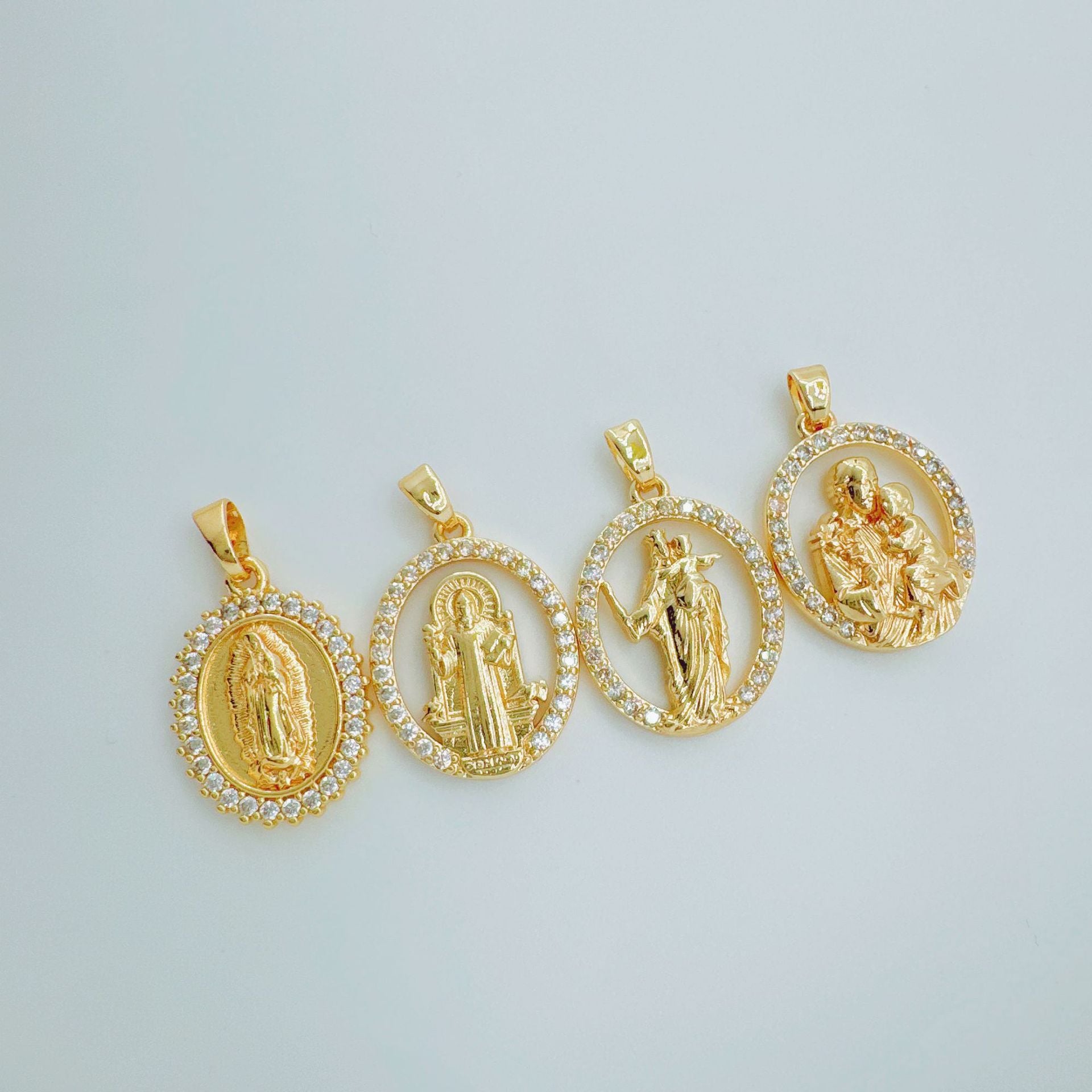 Wholesale Chic Copper Zircon Pendant Necklace Trendy Fashion Accessory Gift