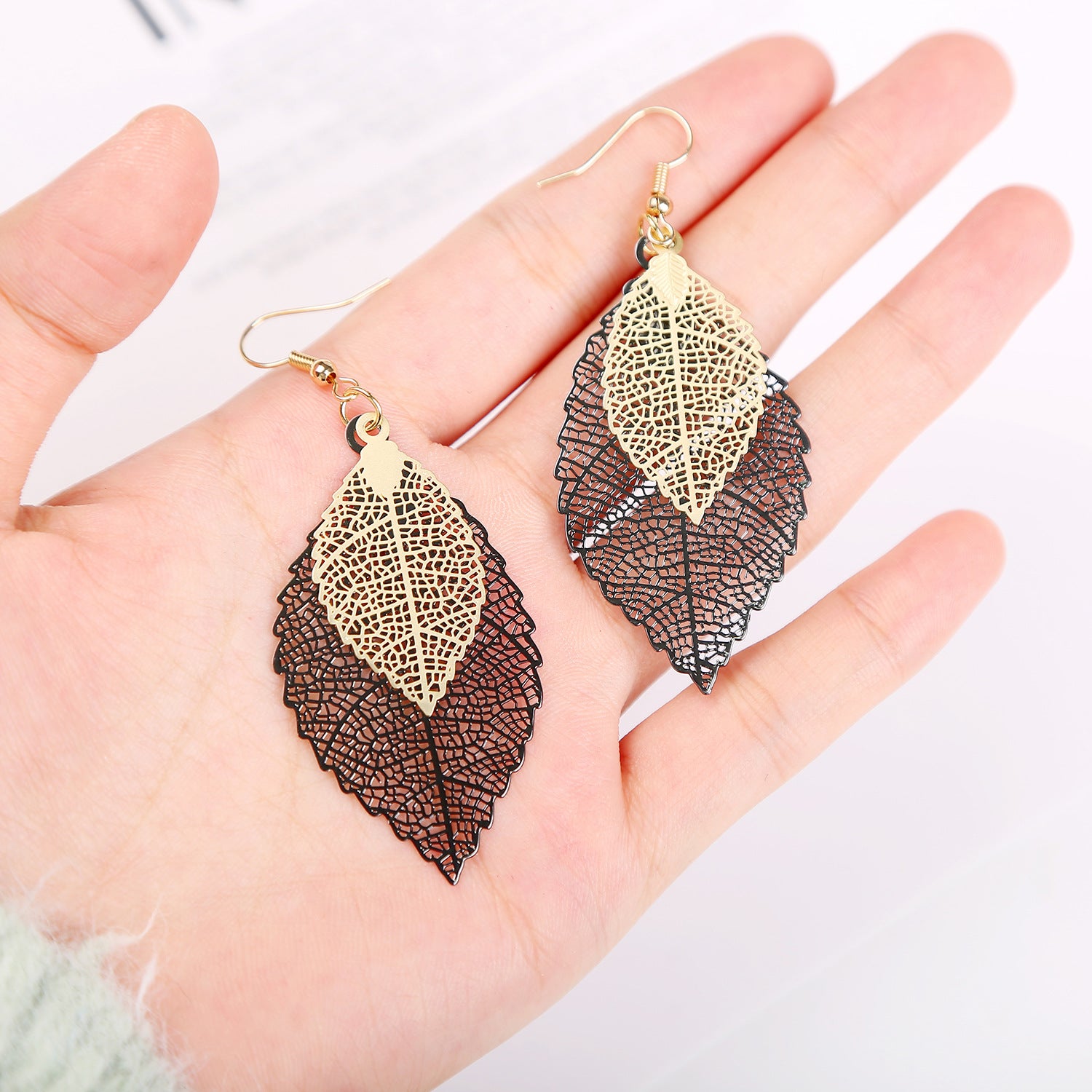 Wholesale  retro simple personalized niche leaf earrings