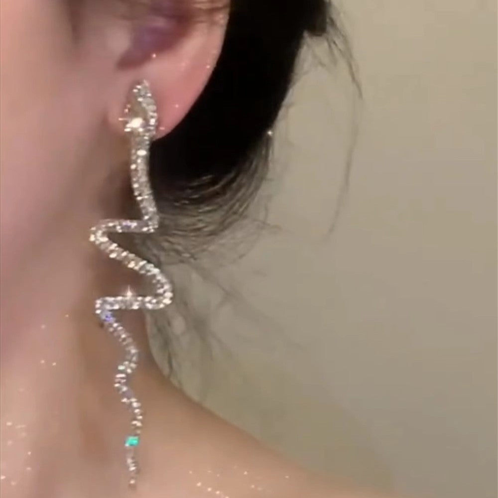 Wholesale Micro-inlaid  Snake-shaped Full Diamond Earrings