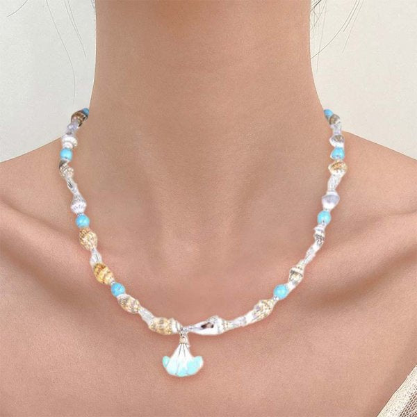 Wholesale  Bohemian Beach Vacation Marine Foot Fashion Conch Rice Bead Shell Beaded Necklace