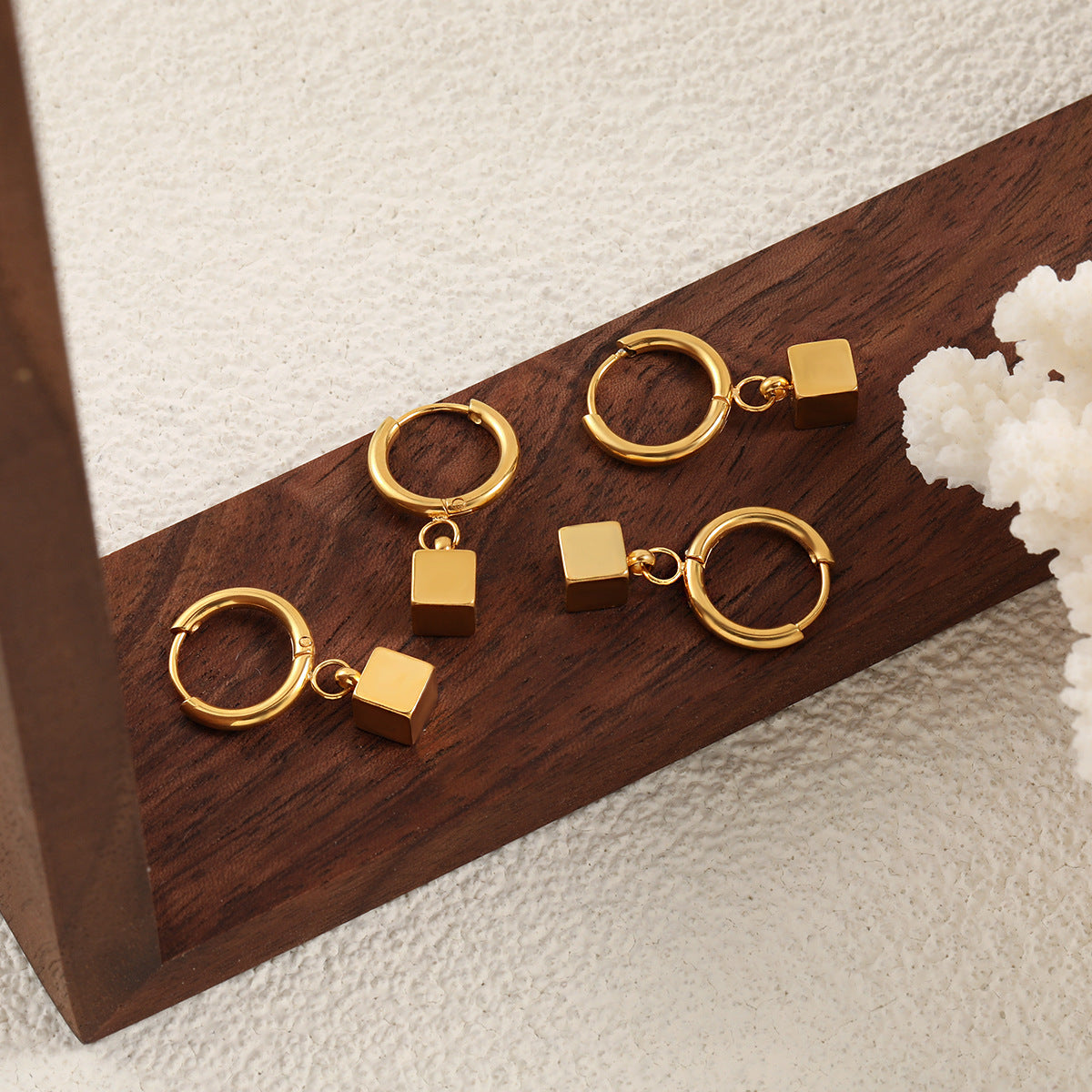 Wholesale  geometric four square ear buckle  titanium steel earrings