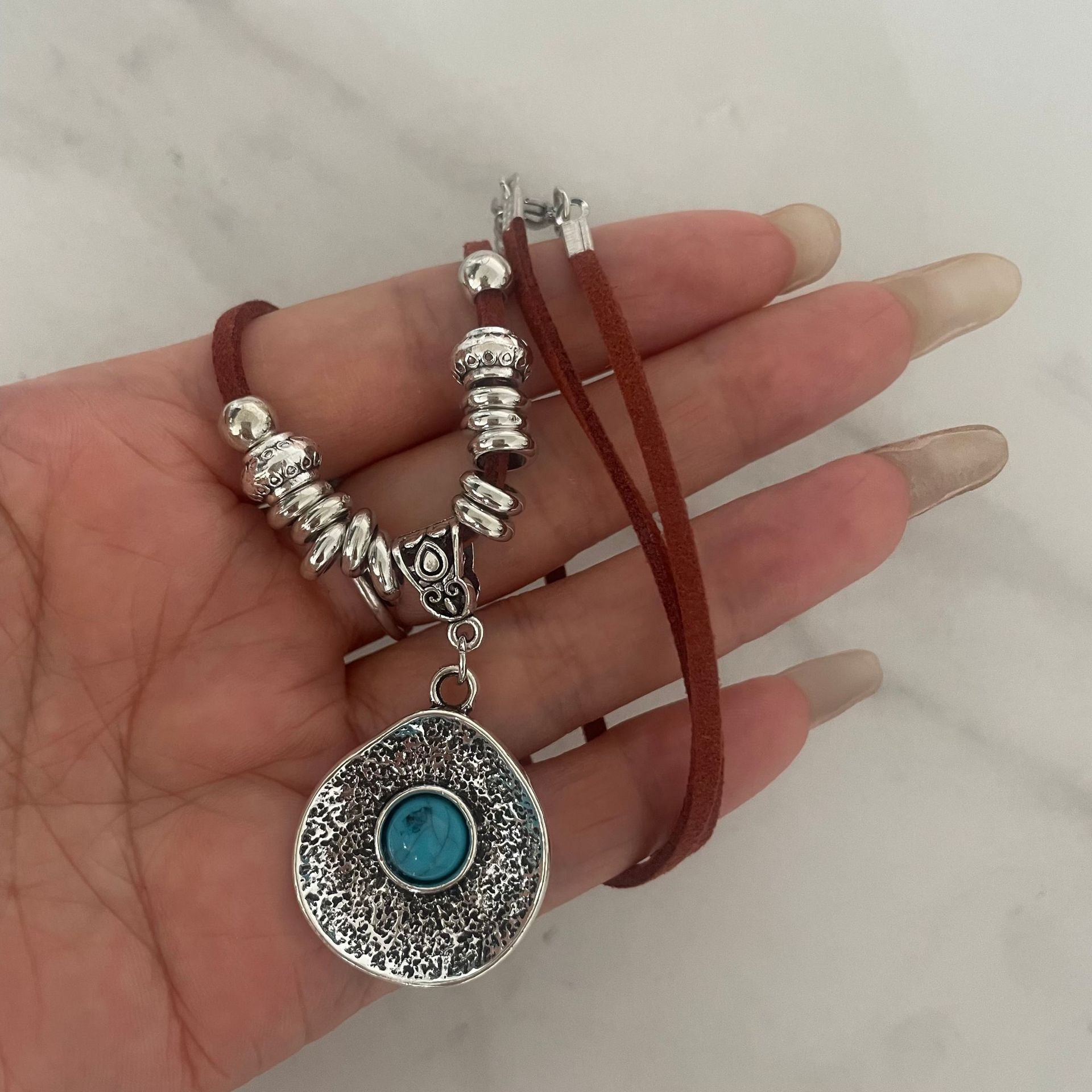 Wholesale Bohemian Antique Silver Pendant Necklace With Leather Rope Chain Fashion Jewelry Accessory For Boutique Resale