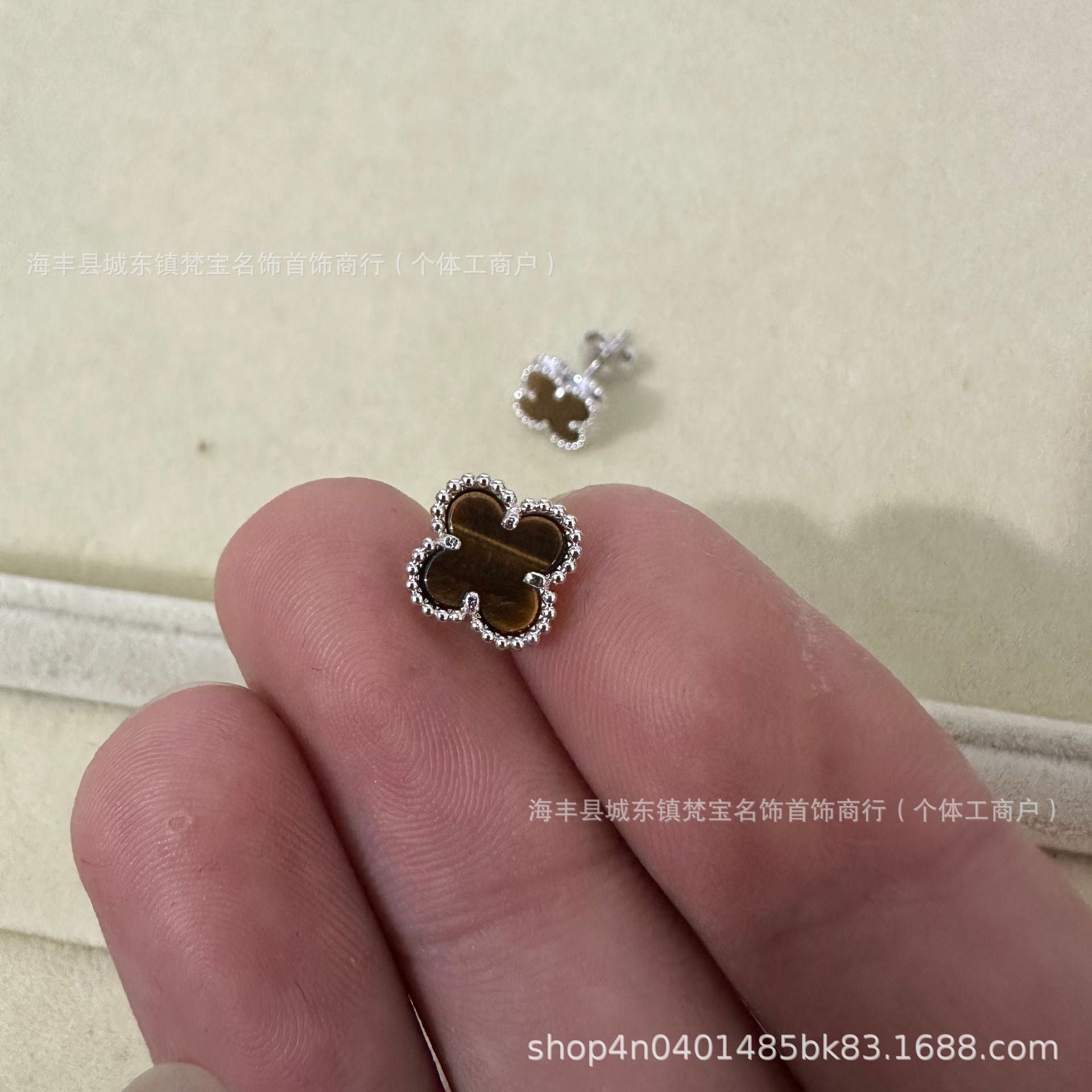 dxx-img:9bfeb92ba1bc1778d3fd41961a35624f,ACC-ES-6129065336650-M1