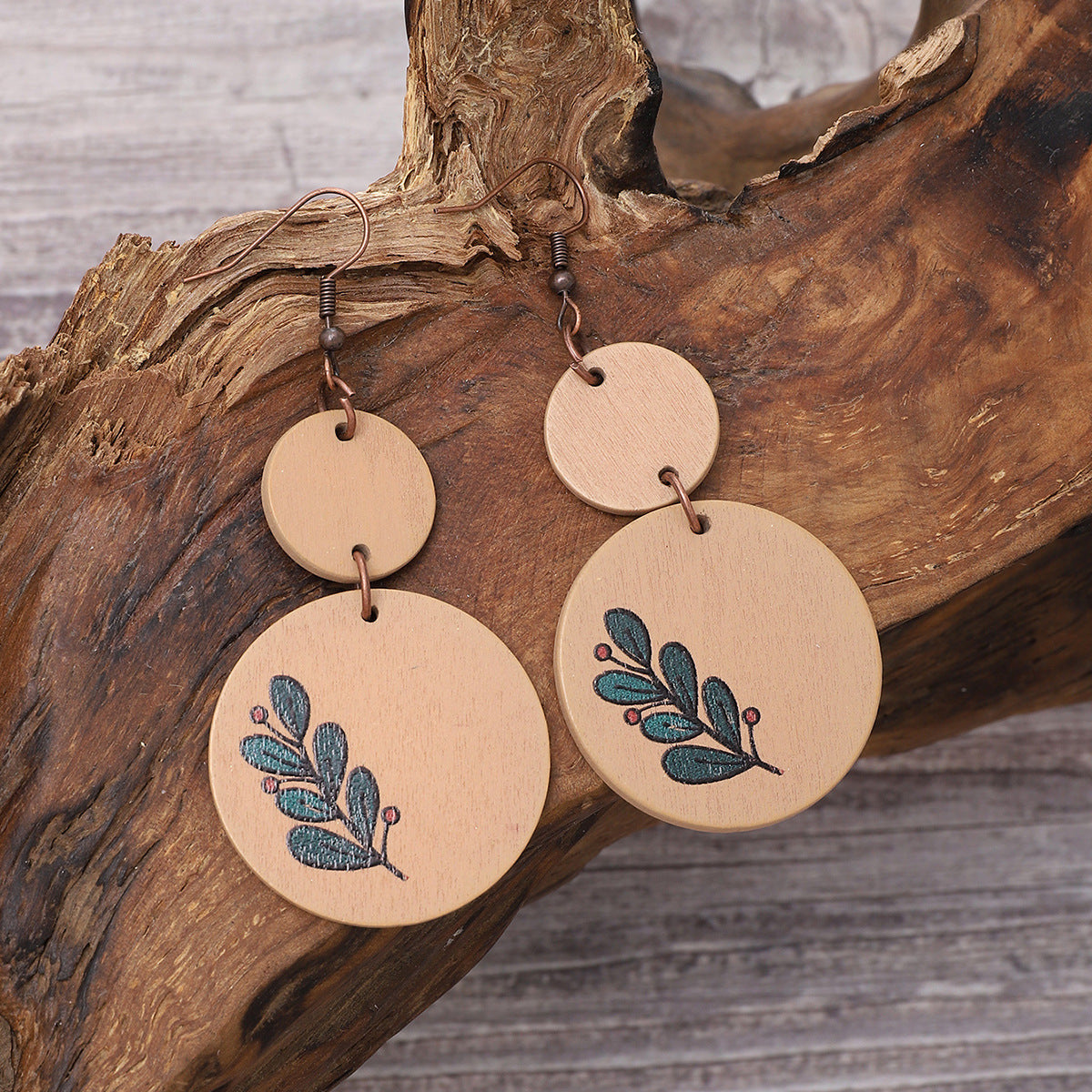 Wholesale  Diamond Irregular Bar Pattern Leaves  Vintage Earrings