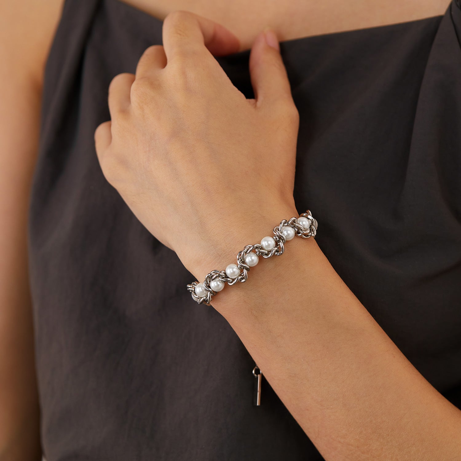 Wholesale  stainless steel trend creative pearl winding chain bracelet