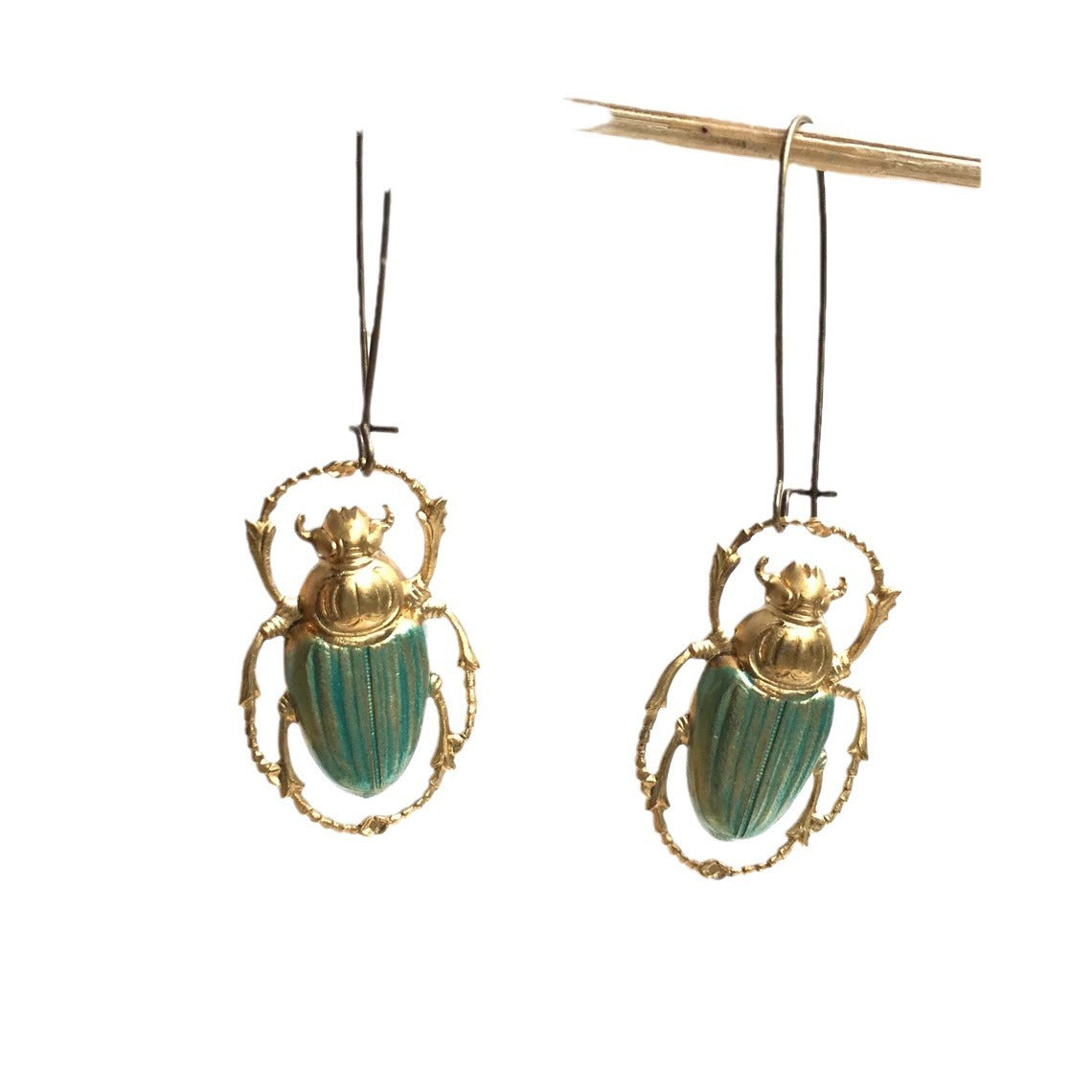 Wholesale retro artistic ancient golden oil bee earrings