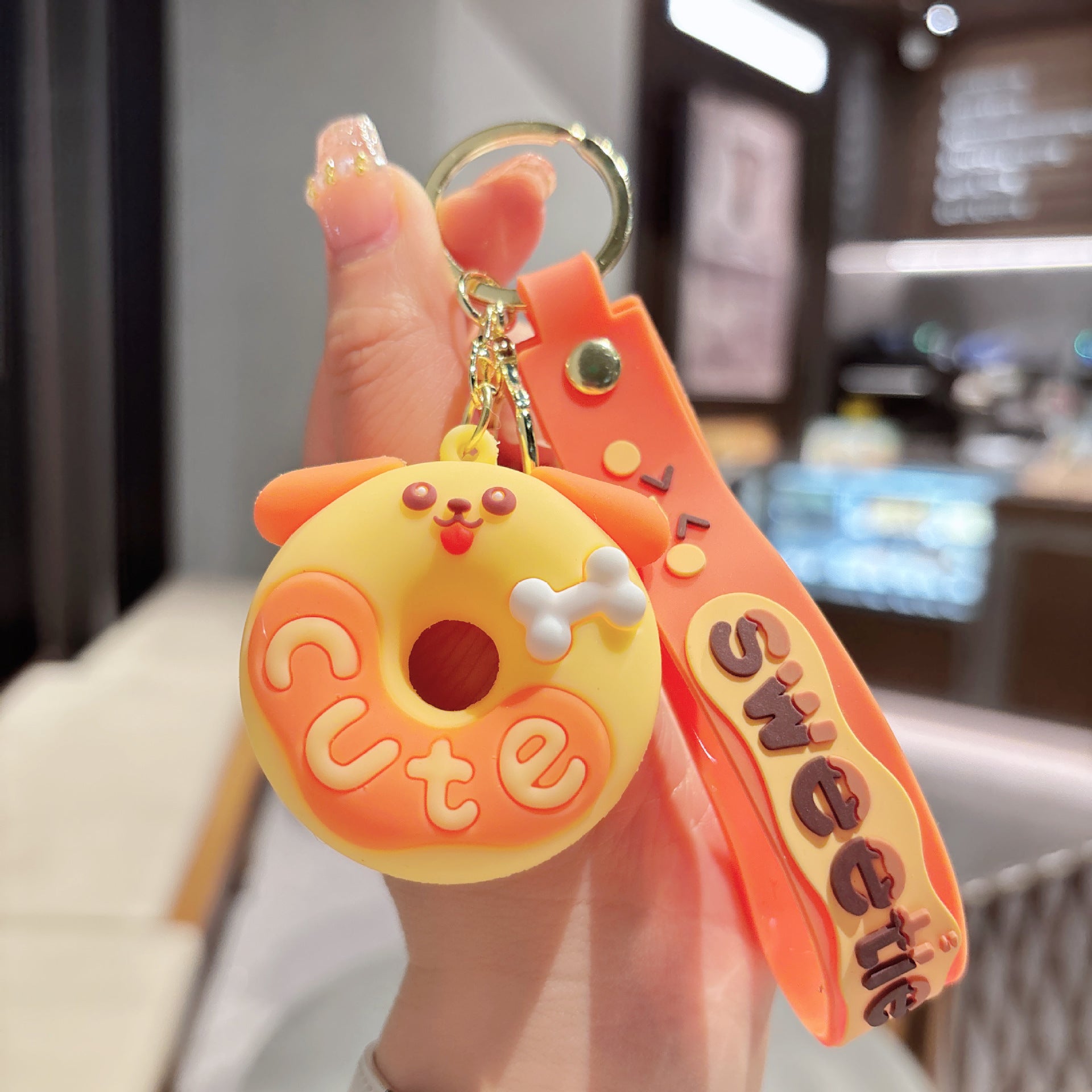 Wholesale 10pcs/pack Creative Pvc Cute Animal Donut Keychain