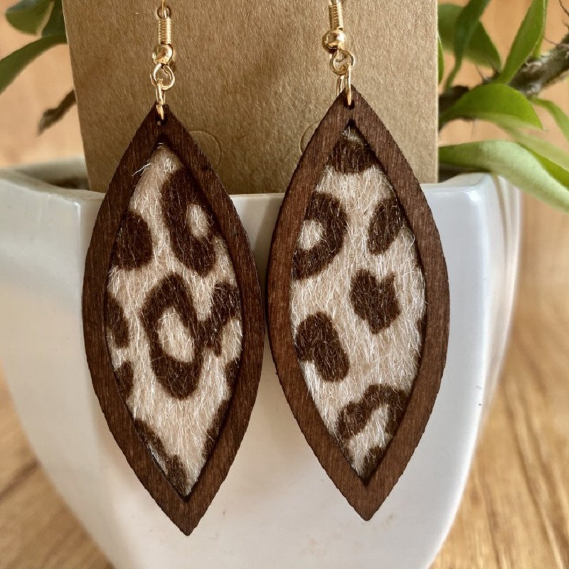 Wholesale 2 pairs/ pack Leather printed leopard pattern earrings