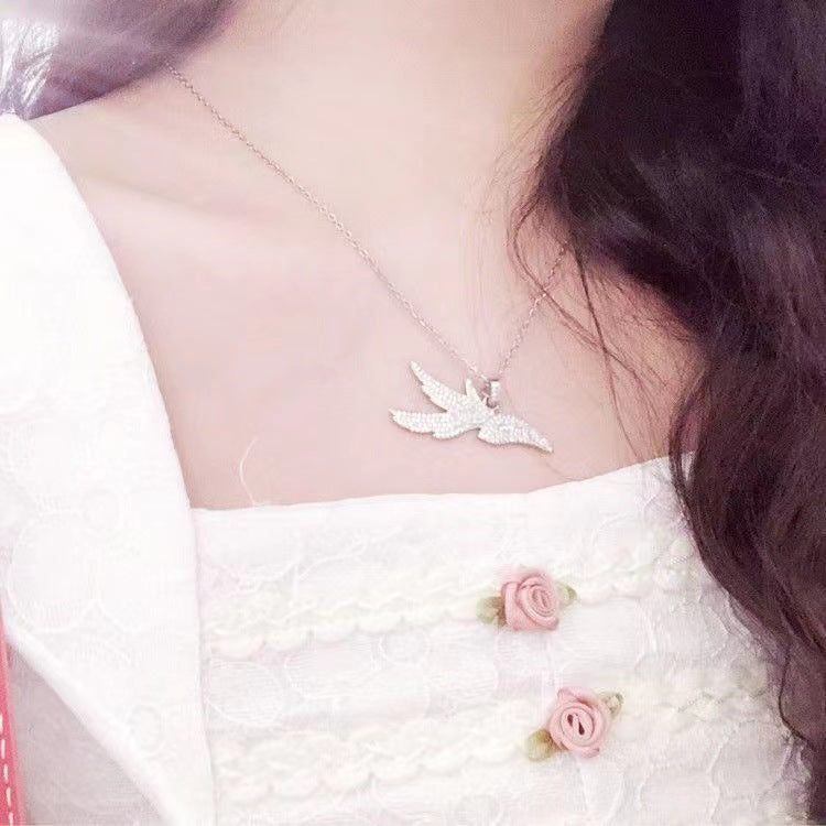 Wholesale Creative and fashionable feather necklace