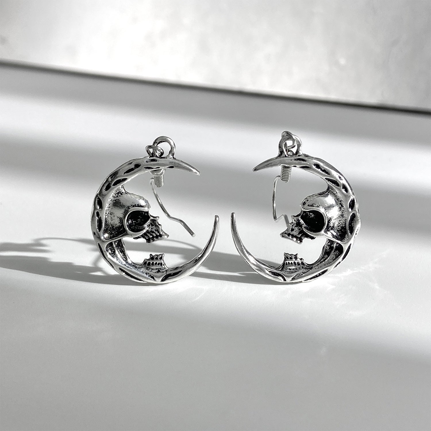 Wholesale Gothic Distressed Skull Crescent Butterfly Earrings Trendy Fashion Accessory for Boutique Resale
