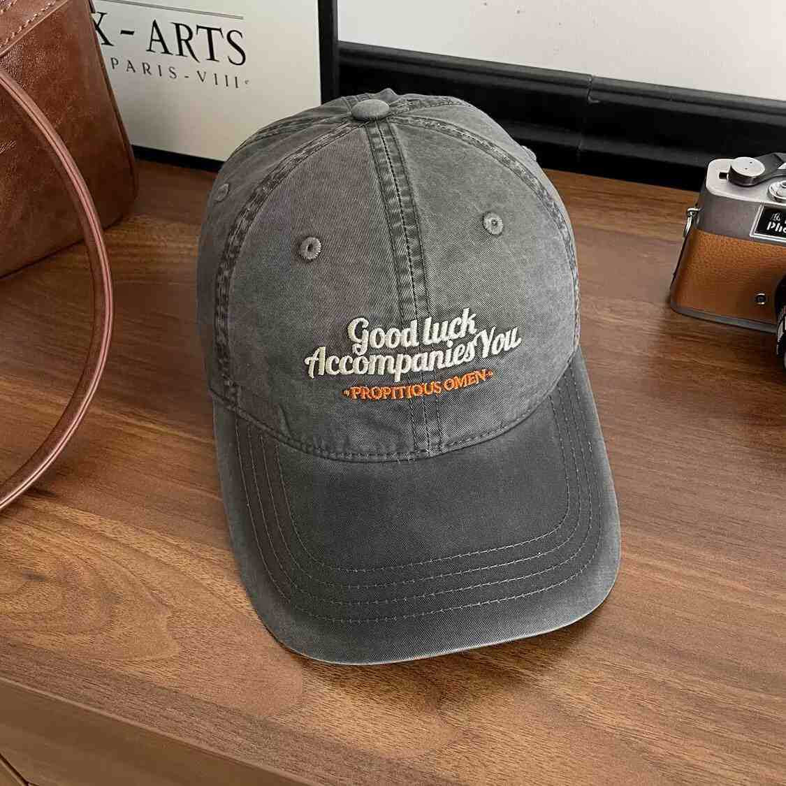 Wholesale Vintage letter embroidered distressed baseball cap hat