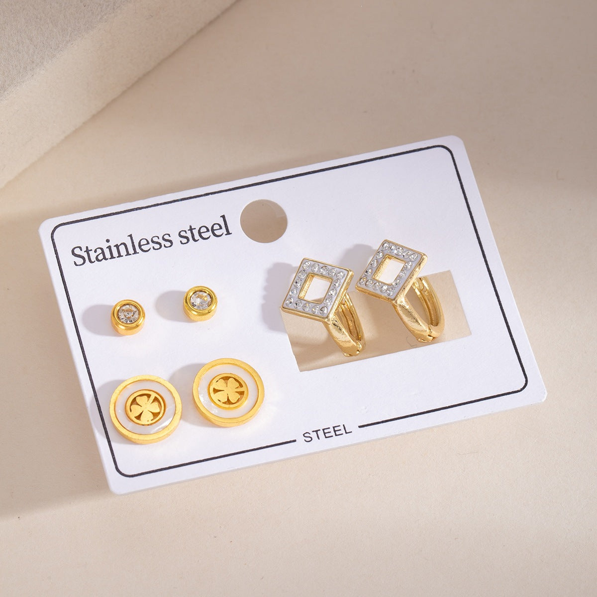 Wholesale Stainless Steel Earrings with Gold Star Rhinestone Red Circle Hoop Party Wear Fashion Accessory