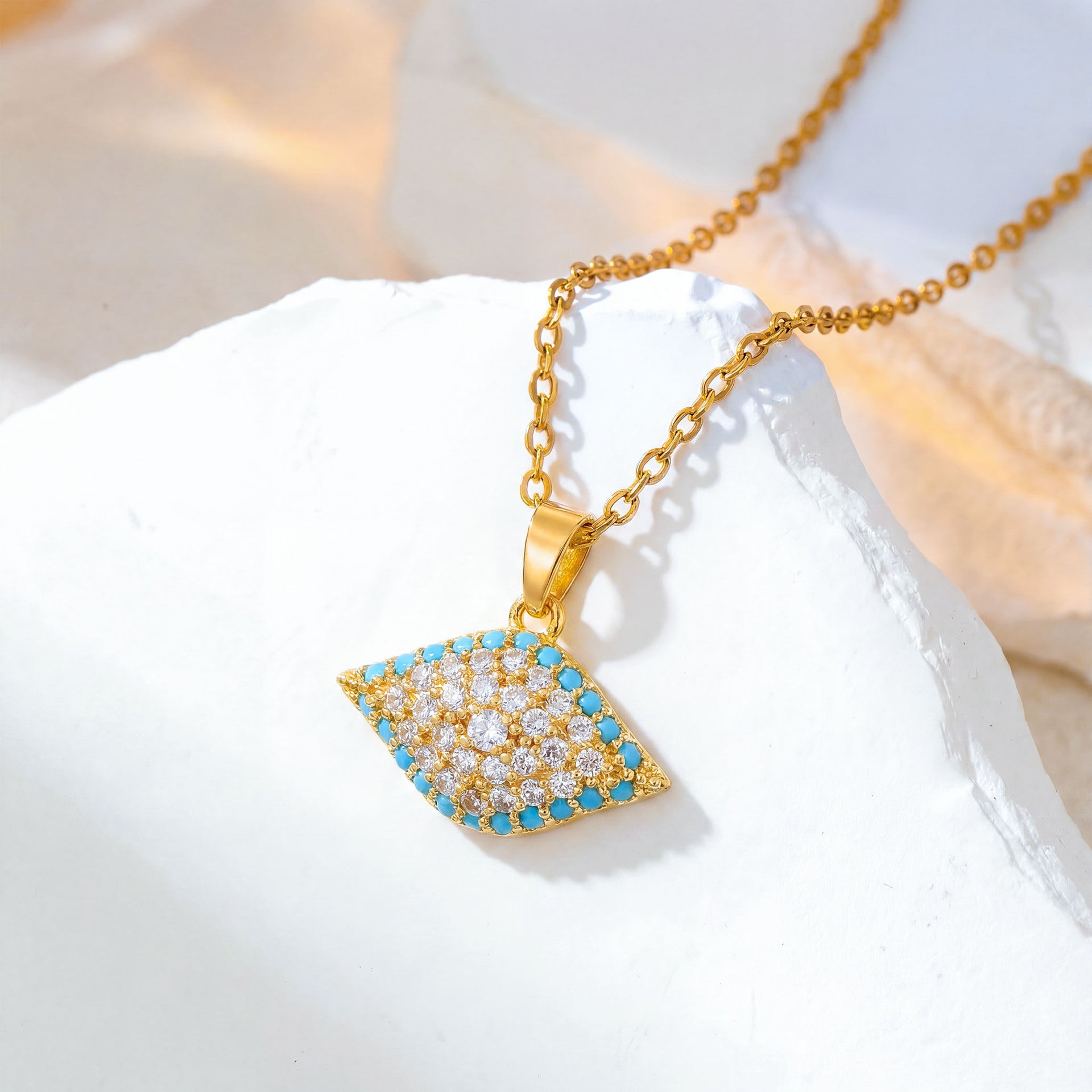 Wholesale Ocean Style Evil Eye Necklace for Women,  Titanium Steel Heart Pendant with Zircon,  Simple Vacation Collarbone Chain,  Fashion Accessory Gift