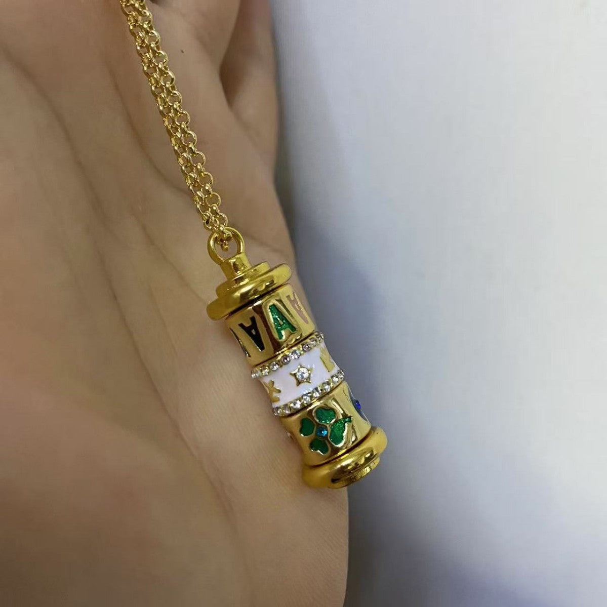 Wholesale enamel glaze multi-letter combination string clavicle necklace