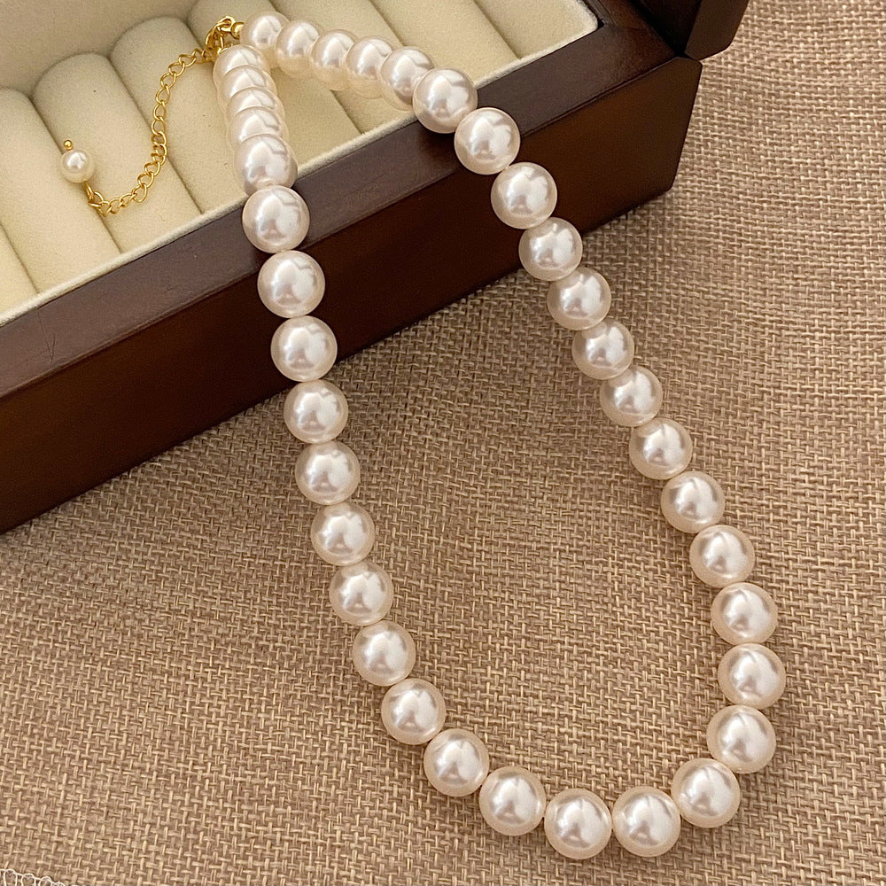 Wholesale  pearl necklace jewelry  light luxury light luxury niche design necklace