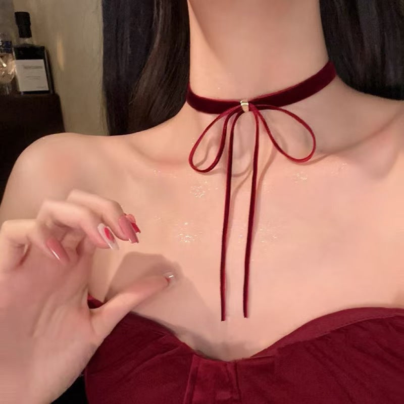 Wholesale Retro Girl Neck Band Night Rose Necklaces