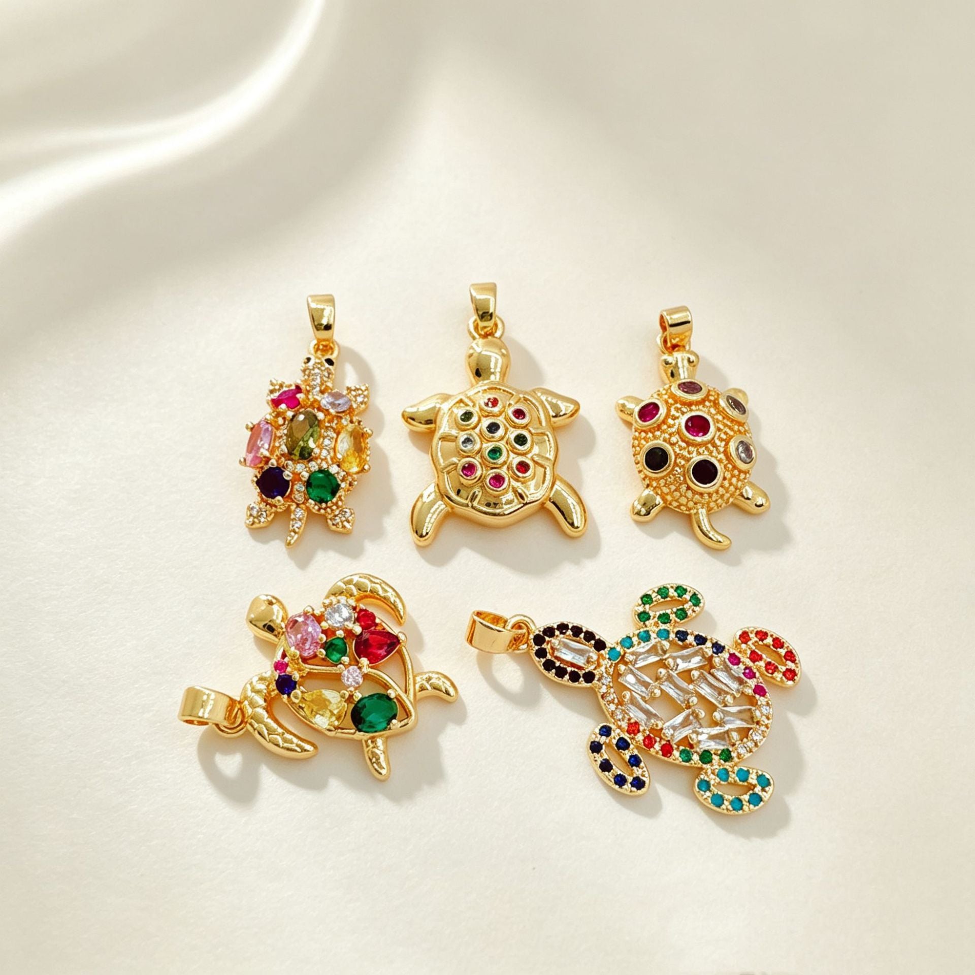 Wholesale Copper Electroplated Crab and Turtle Pendant Necklaces Jewelry for Women Boutique Resale