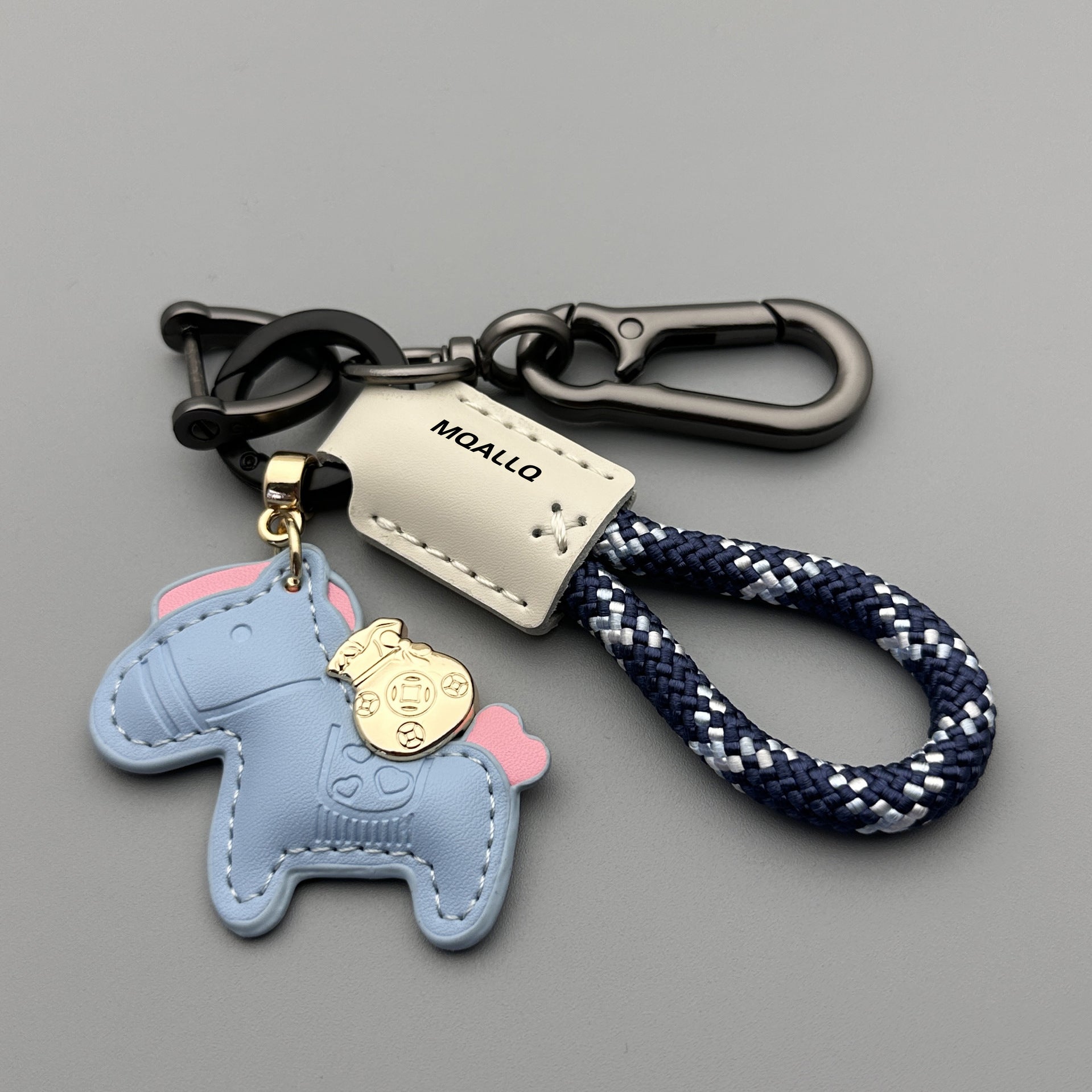 Wholesale Modern Minimalist Keychain with Green Flocked Rope and Pony,  Car Key Accessory for Boutique Resale
