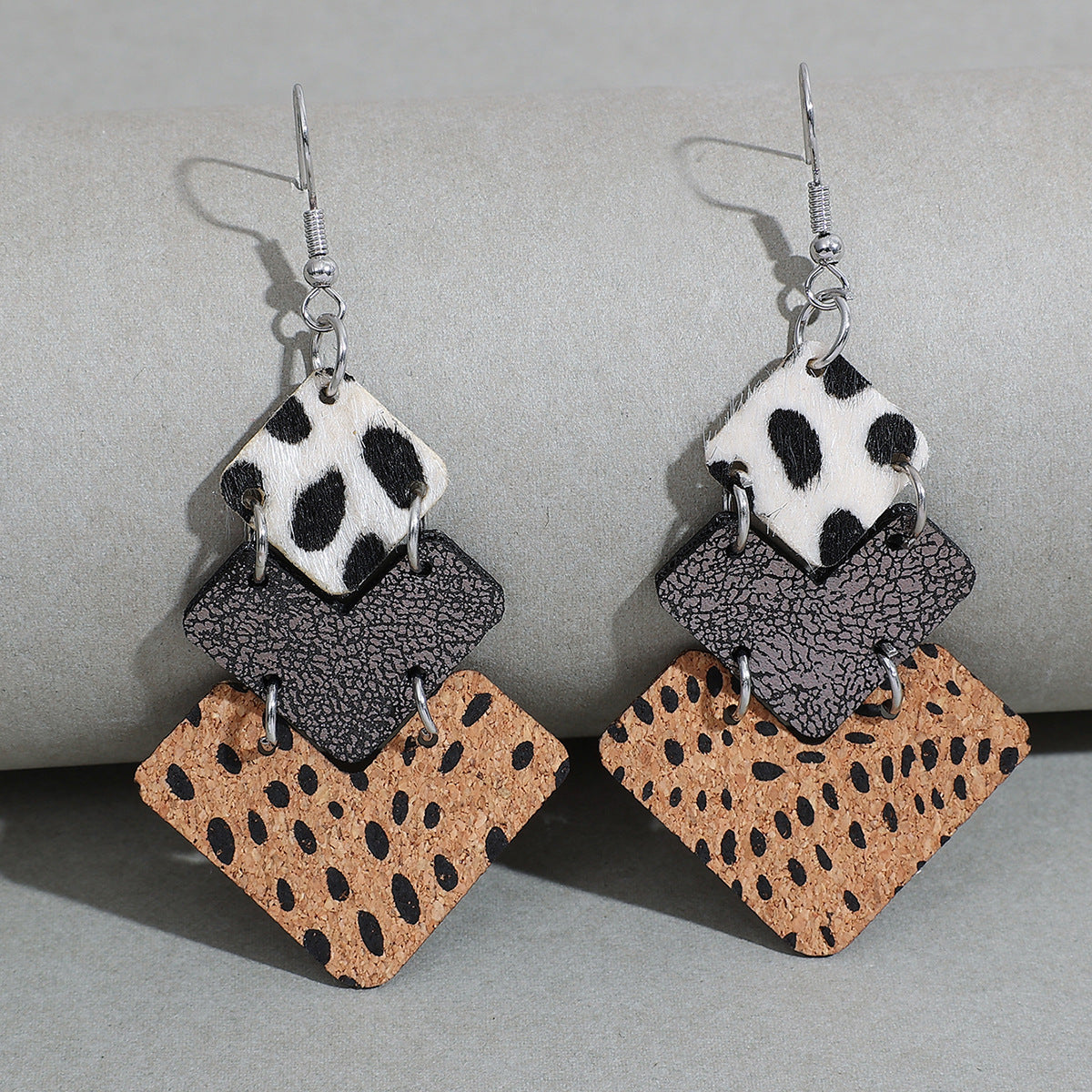 Wholesale Western Cowboy  Pattern Leather Earrings for Women Chic Fashion Accessory