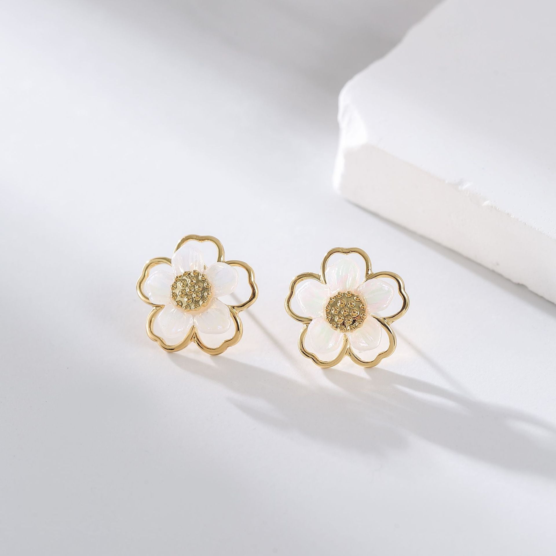 Wholesale Luxury Flower Earrings