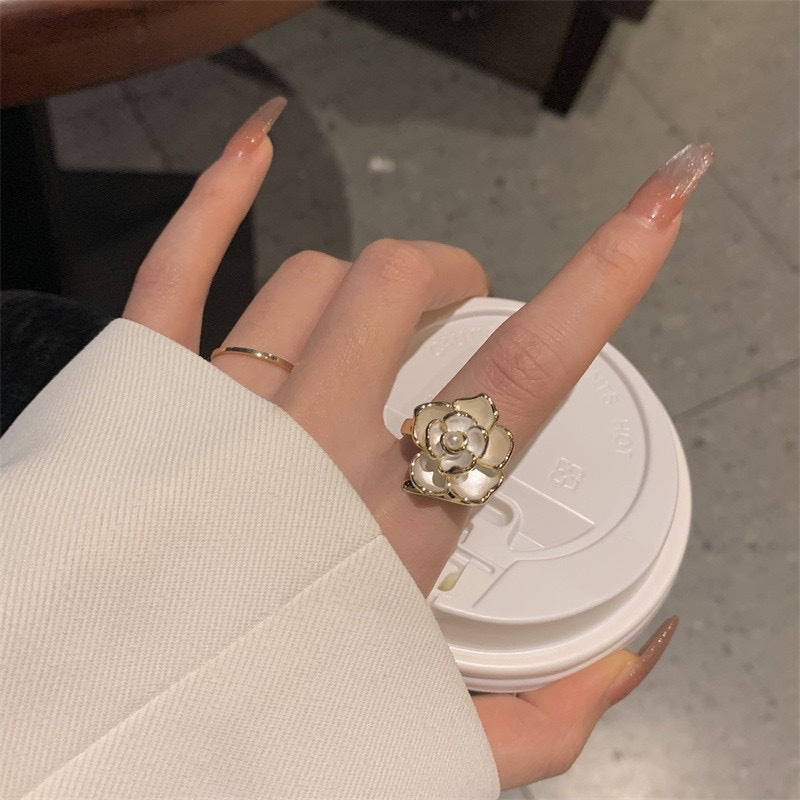 Wholesale Camellia French Style Ring,  Alloy Electroplated Vintage Design for Women Fashion Accessory
