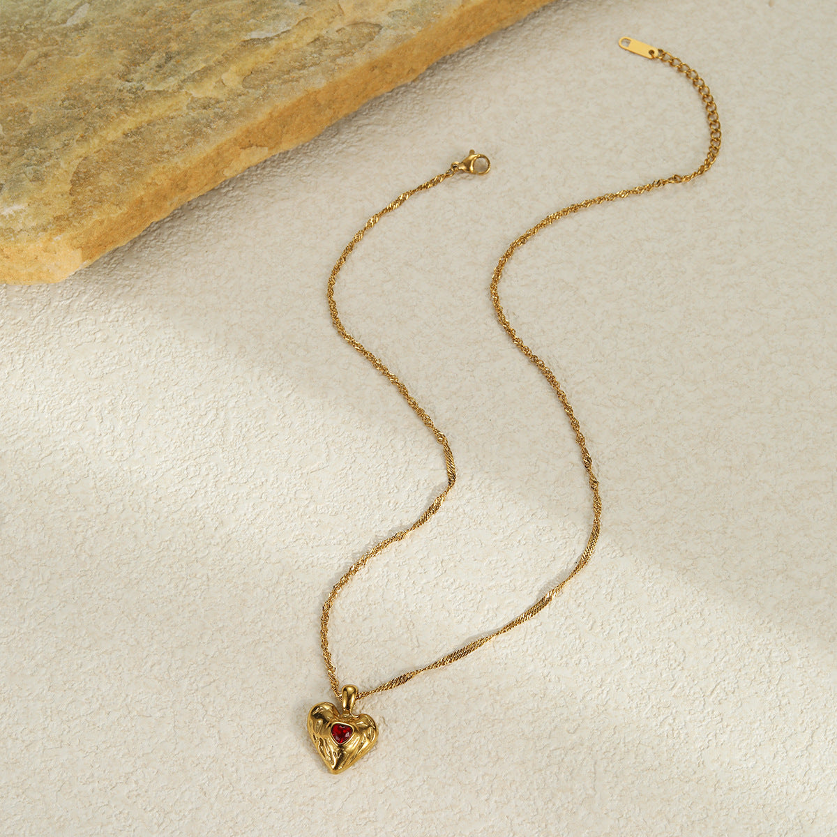 Wholesale   love hammer pattern inlaid zircon pendant necklace stainless steel 18K gold jewelry