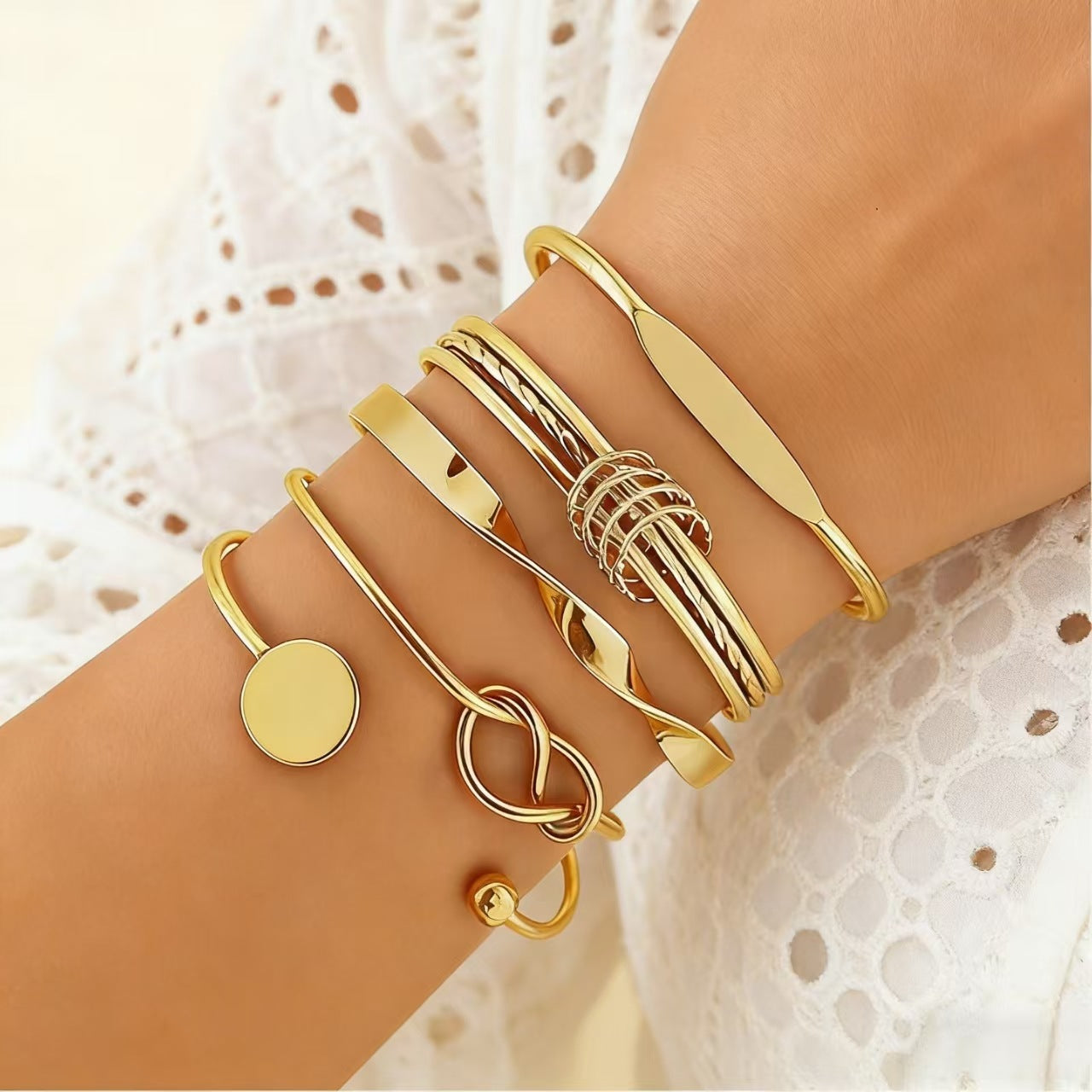 Wholesale Ethnic-Style Alloy Hand Jewelry Vintage Wide-Band Bracelet Layered Bracelet Set Gold Plated Bracelet