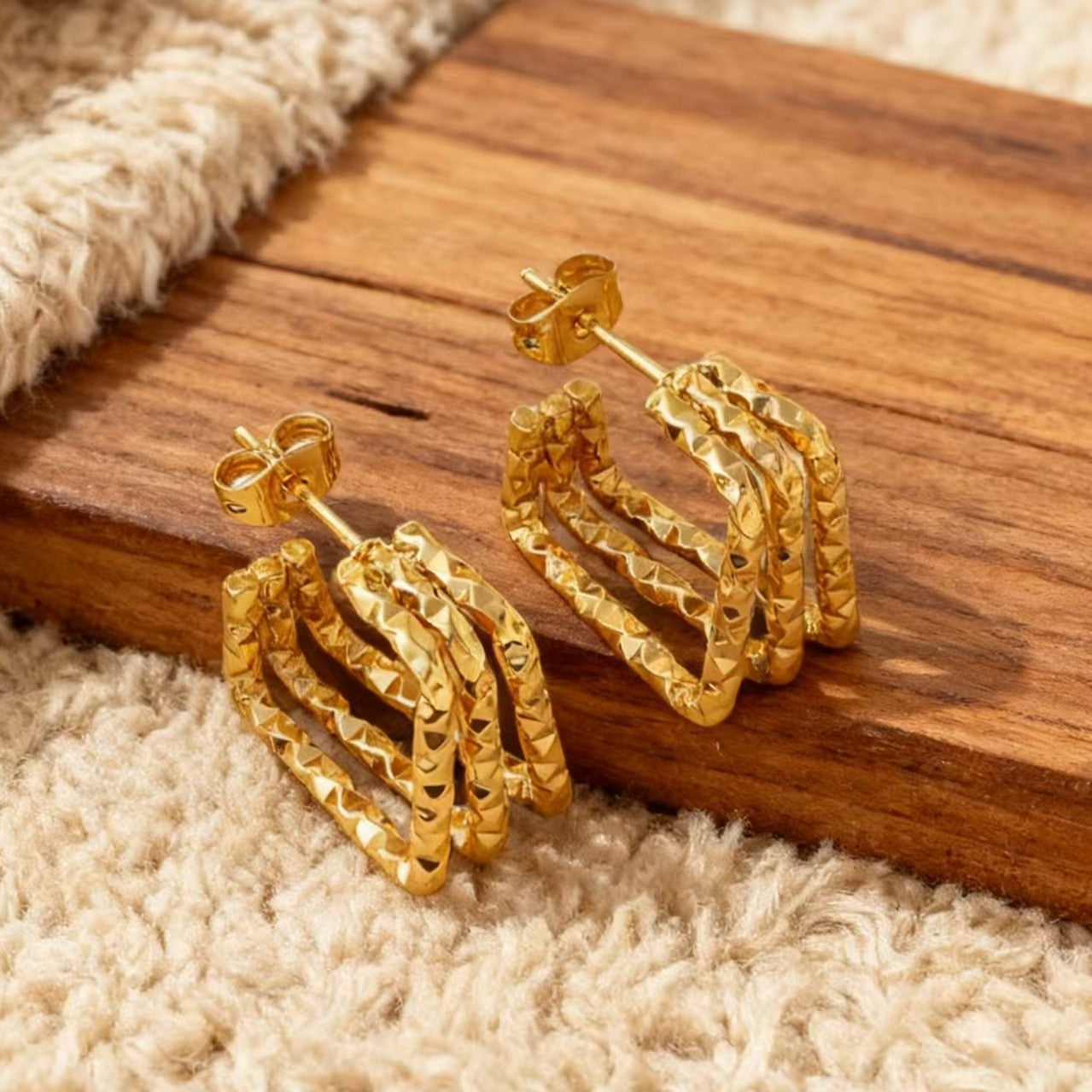 Wholesale Stainless steel twisted pattern,  luxurious and sophisticated square titanium steel stud earrings