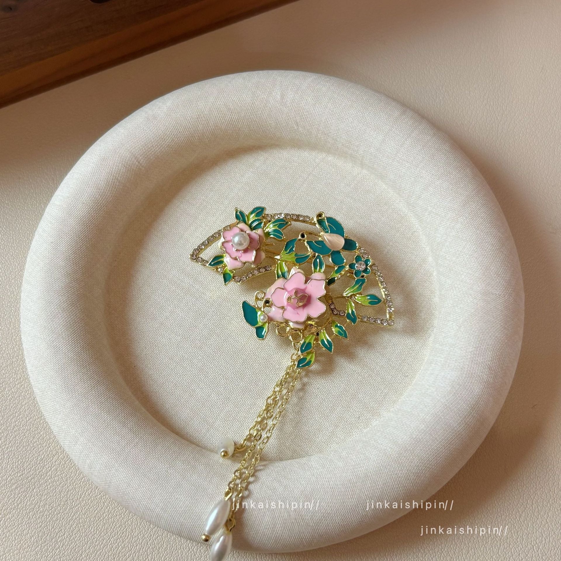 Wholesale  Vintage Peony Flower Tassel Brooch